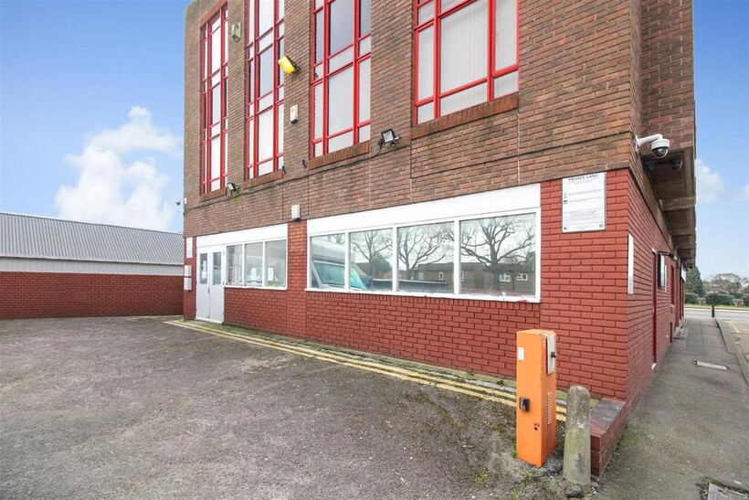 3 F22250 D-0263-40 C3-BF72-211 C79 F7 B2 BB 2.jpeg