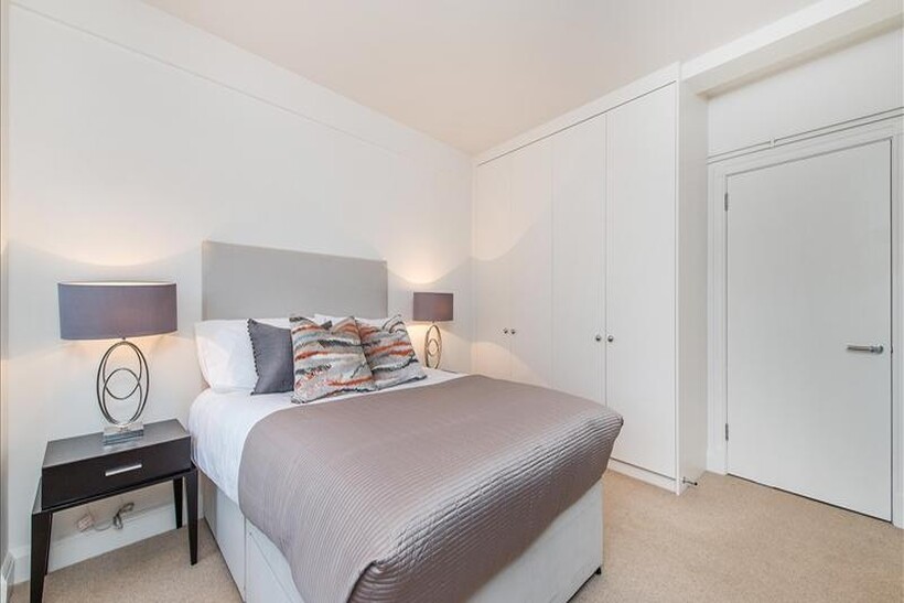 Fulham Road, London SW3 2 bed apartment to rent - £4,117 pcm (£950 pw)