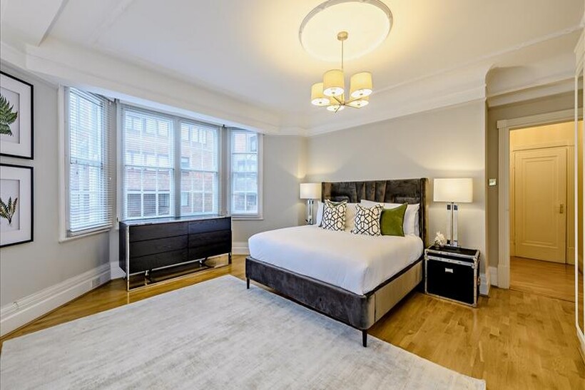 London NW8 4 bed apartment to rent - £10,508 pcm (£2,425 pw)