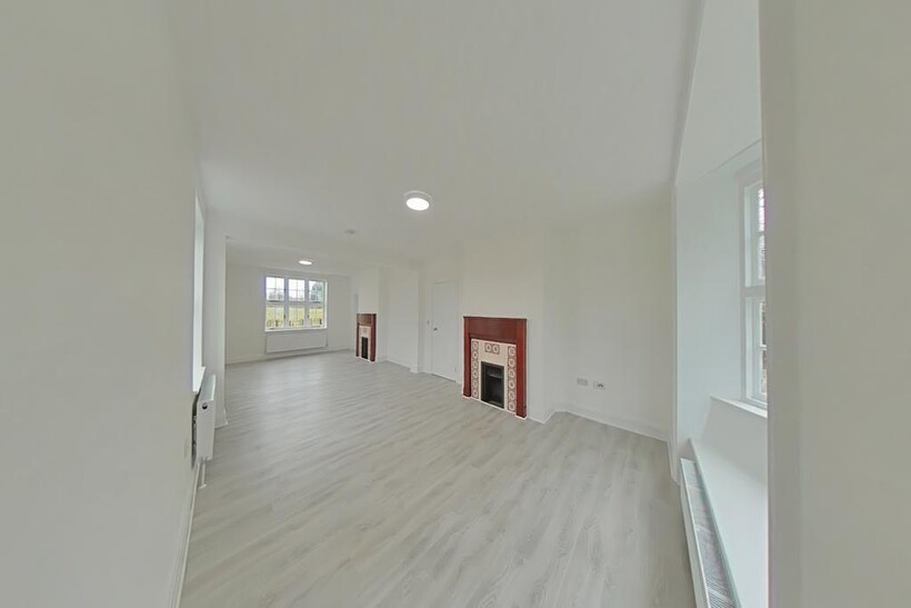 Shenley Lane, London Colney AL2 3 bed detached house to rent - £4,000 pcm (£923 pw)