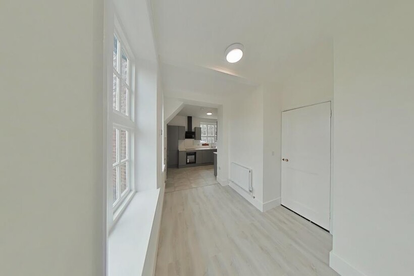 Shenley Lane, London Colney AL2 3 bed detached house to rent - £4,000 pcm (£923 pw)