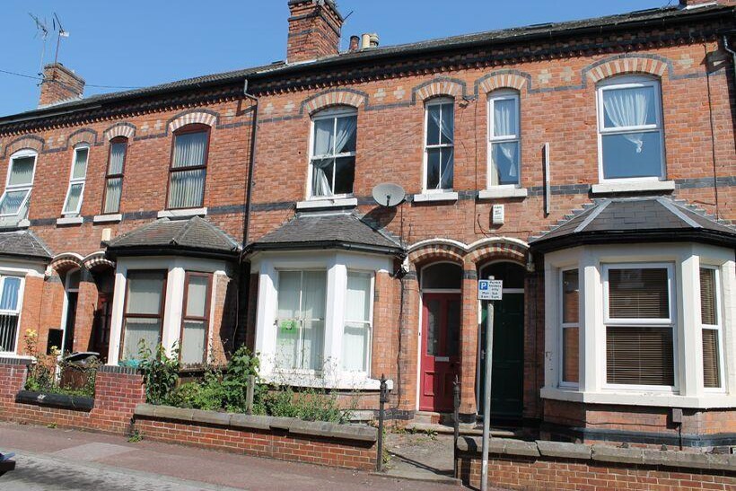 10 Forest Grove, Nottingham, NG1 4HS 4 bed house to rent - £2,253 pcm (£520 pw)