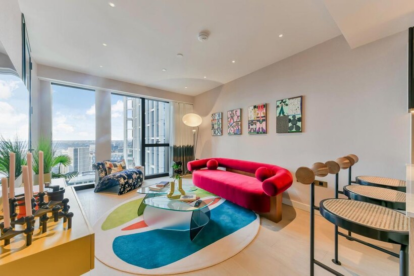 River Park Tower, Nine Elms Lane... 1 bed flat to rent - £4,615 pcm (£1,065 pw)