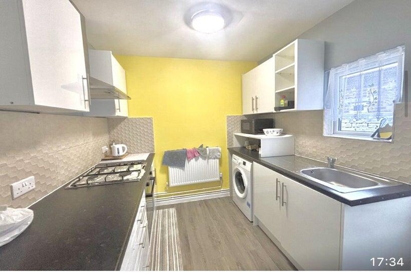 Inman Road, London NW10 1 bed in a house share to rent - £945 pcm (£218 pw)