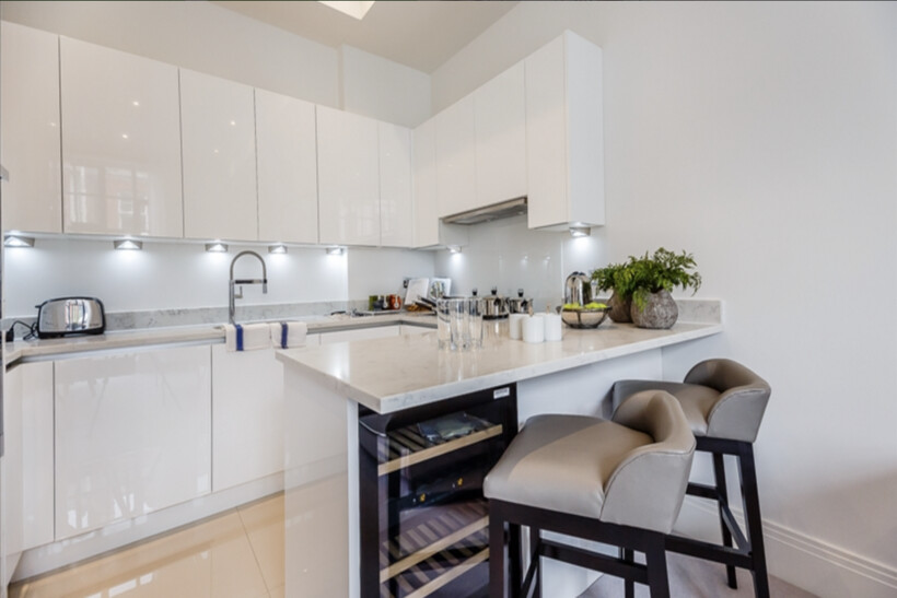 Rainville Road, London W6 1 bed apartment to rent - £3,055 pcm (£705 pw)