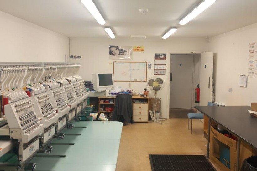 Photo 1