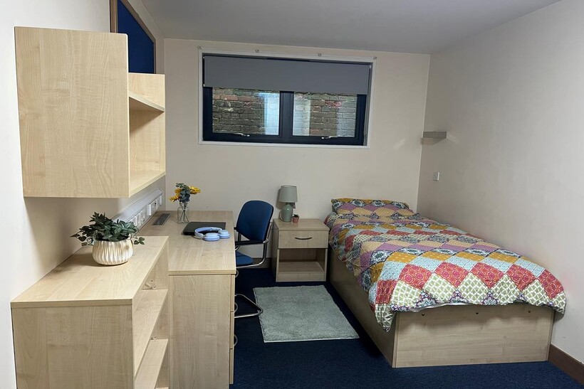Sansome Walk, Worcester 1 bed in a house share to rent - £525 pcm (£121 pw)