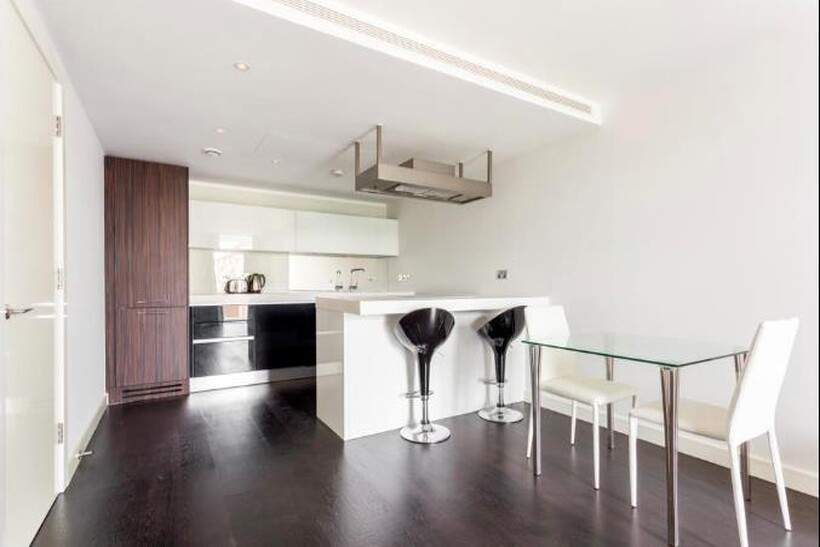 Gatliff Road, London SW1W 2 bed apartment to rent - £4,800 pcm (£1,108 pw)