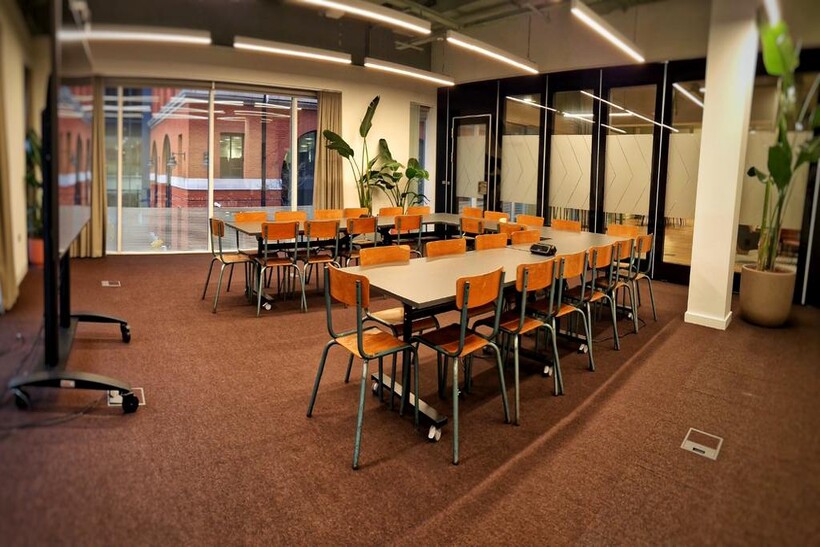 6 Brindley Place, Birmingham, West... Property to rent - £780 pcm (£180 pw)