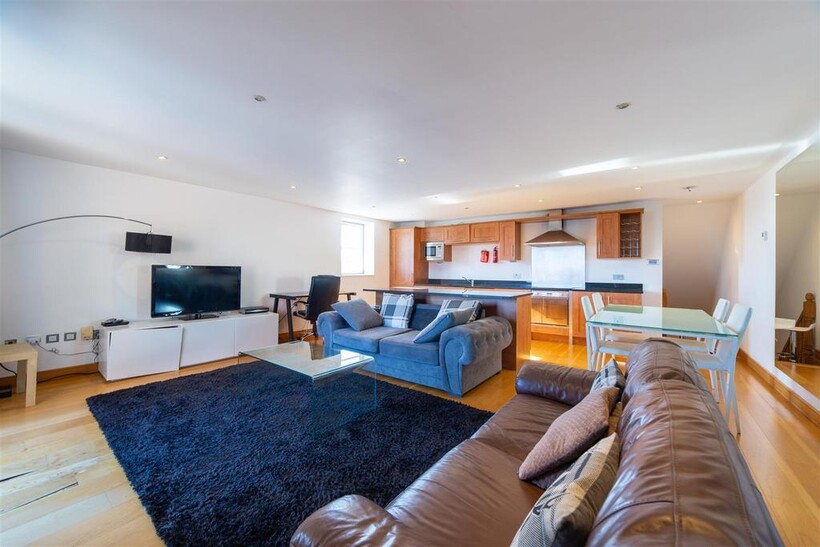 Murton House, Grainger Street, City... 2 bed apartment to rent - £2,250 pcm (£519 pw)