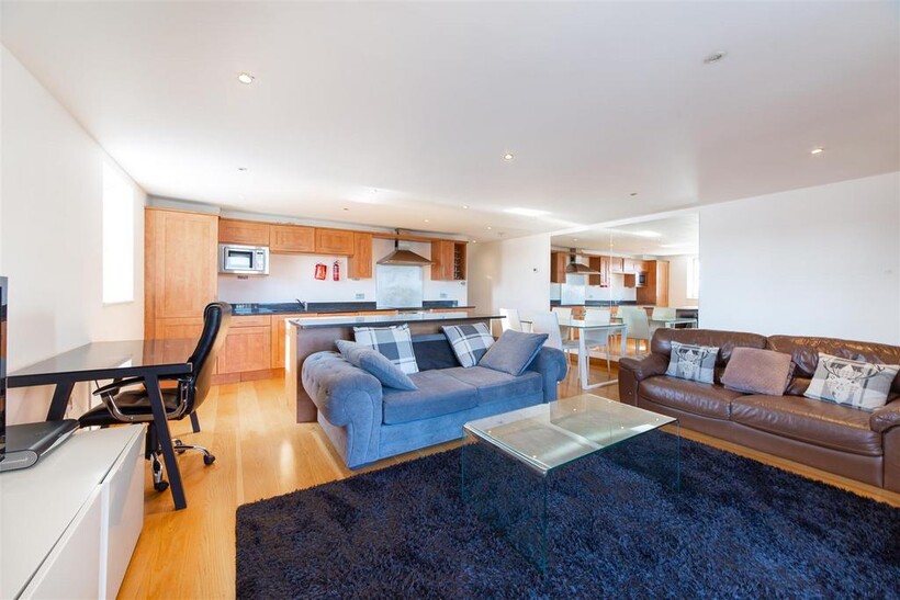 Murton House, Grainger Street, City... 2 bed apartment to rent - £2,250 pcm (£519 pw)
