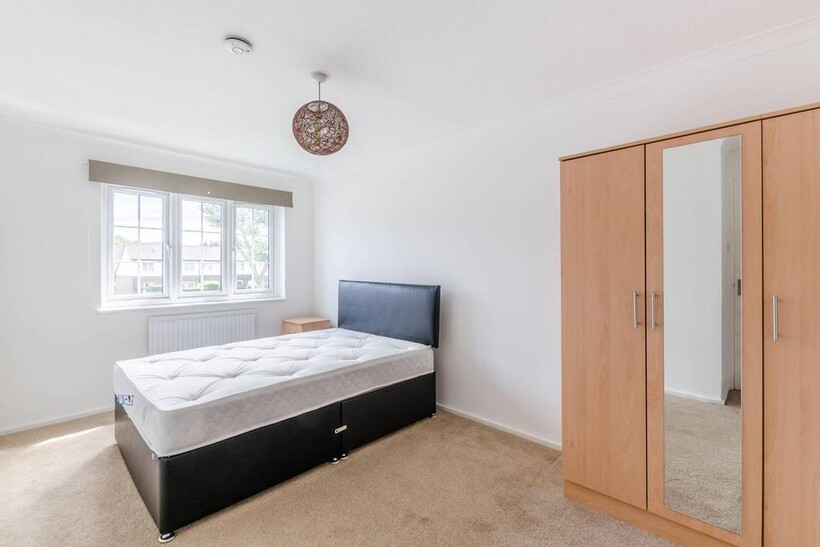 St James's Road, Bermondsey, London... 3 bed house to rent - £2,995 pcm (£691 pw)