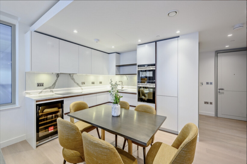 West End Gate W2 3 bed apartment to rent - £8,667 pcm (£2,000 pw)