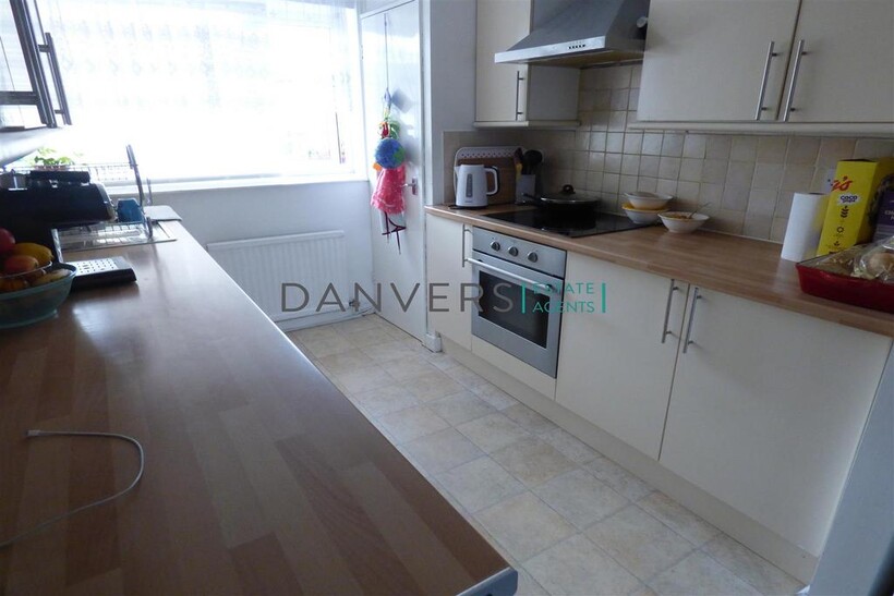 Denis Close, Leicester LE3 2 bed apartment to rent - £925 pcm (£213 pw)