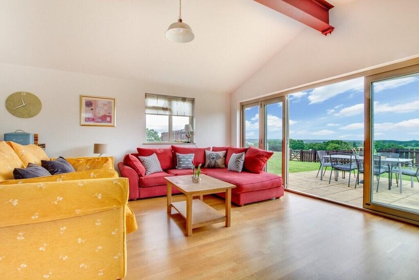 Street End Lane, Broad Oak TN21 3 bed detached house to rent - £2,350 pcm (£542 pw)
