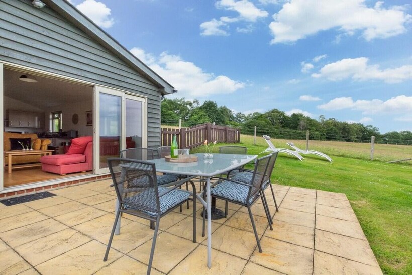 Street End Lane, Broad Oak TN21 3 bed detached house to rent - £2,350 pcm (£542 pw)