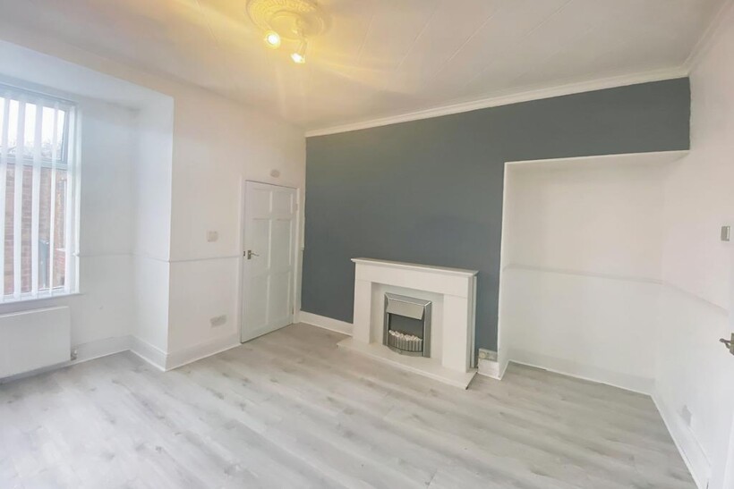 Egerton Road, South Shields, NE34 3 bed apartment to rent - £595 pcm (£137 pw)
