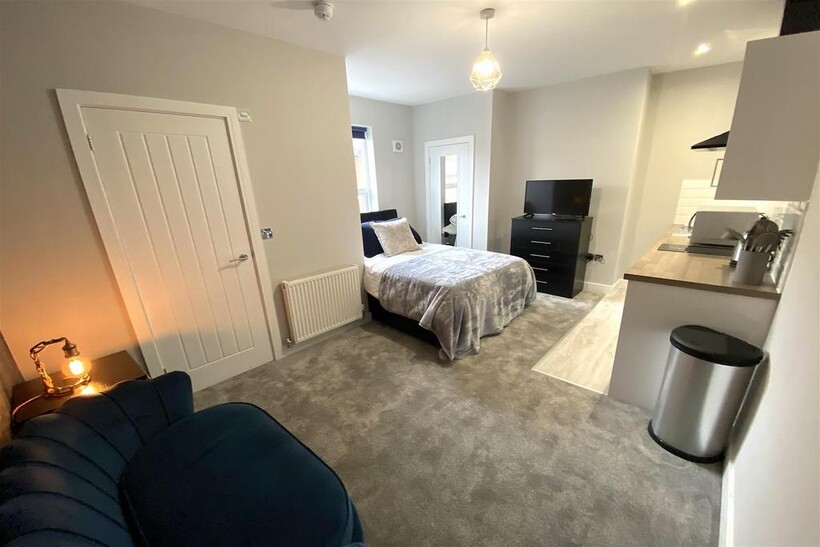 Sackville Street, Derby DE23 1 bed in a house share to rent - £495 pcm (£114 pw)