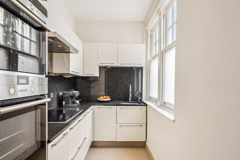 Prince Consort Road, London, SW7 3 bed flat to rent - £7,150 pcm (£1,650 pw)