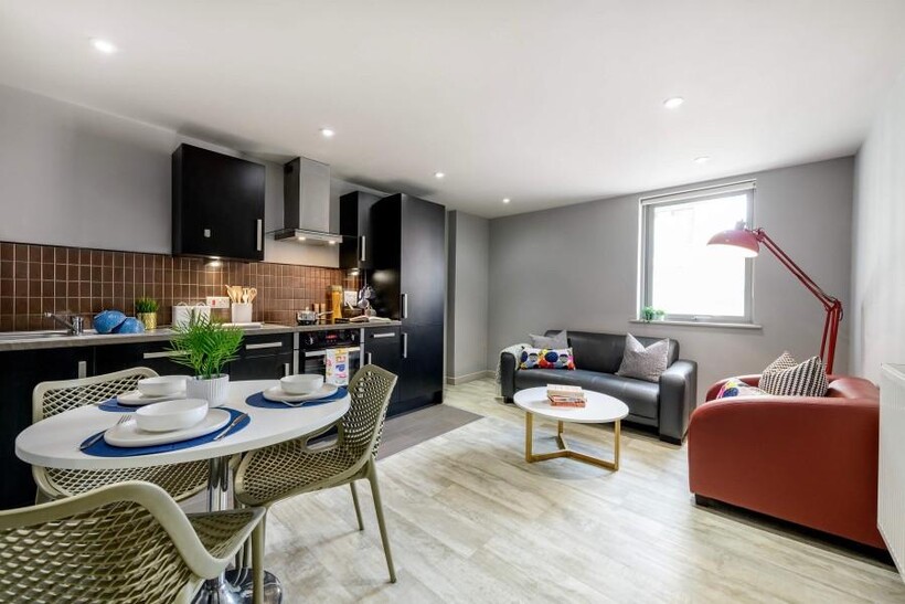 Portobello Point, 2 Portobello... 4 bed flat share to rent - £1,647 pcm (£380 pw)