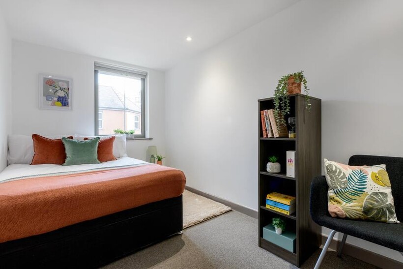 Classic Ensuite Portobello Point 4 bed flat share to rent - £1,647 pcm (£380 pw)