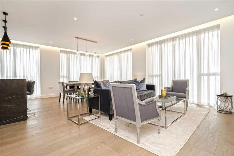 Vaughan Way, London E1W 3 bed flat to rent - £5,746 pcm (£1,326 pw)