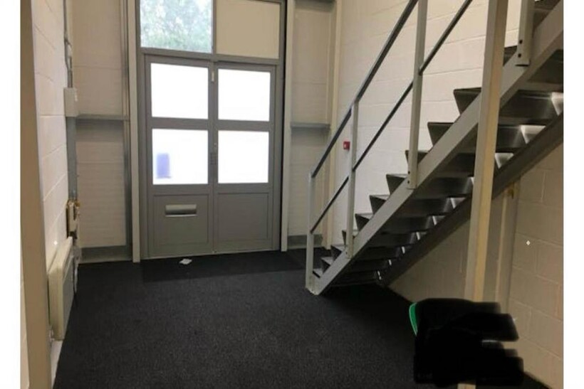 Smeaton Close, Aylesbury HP19 Property to rent - £780 pcm (£180 pw)