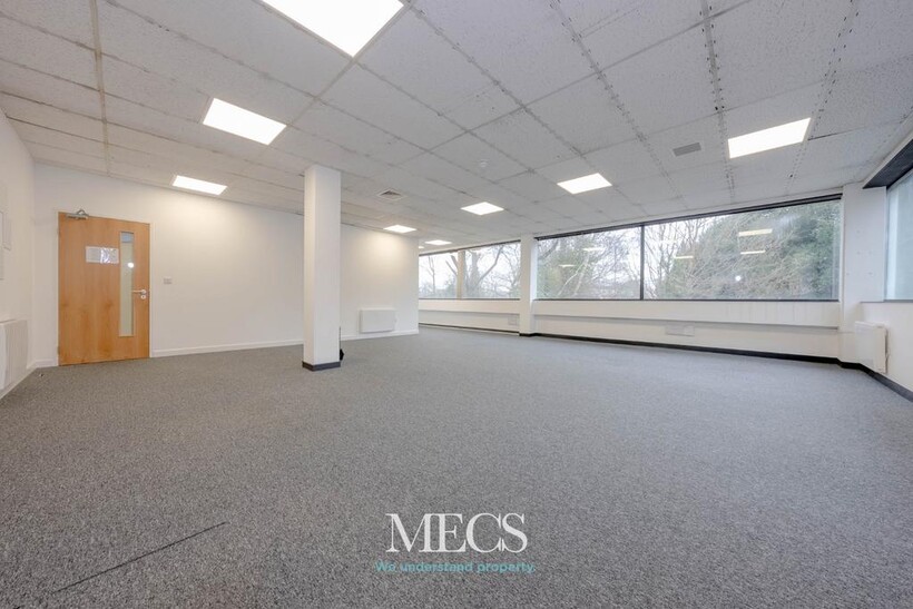 Trinity Point, New Road, Halesowen... Property to rent - £2,900 pcm (£669 pw)