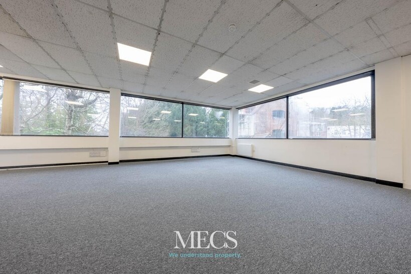 Trinity Point, New Road, Halesowen... Property to rent - £2,900 pcm (£669 pw)