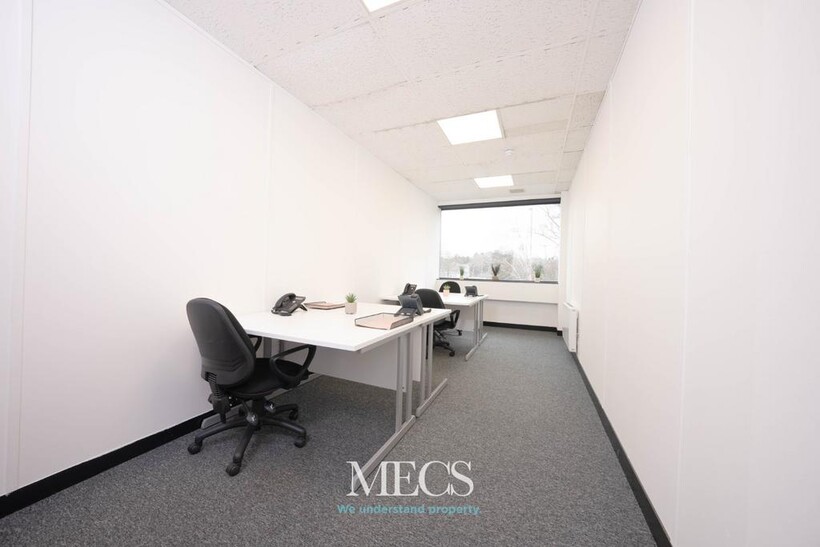 Trinity Point, New Road, Halesowen... Property to rent - £700 pcm (£162 pw)