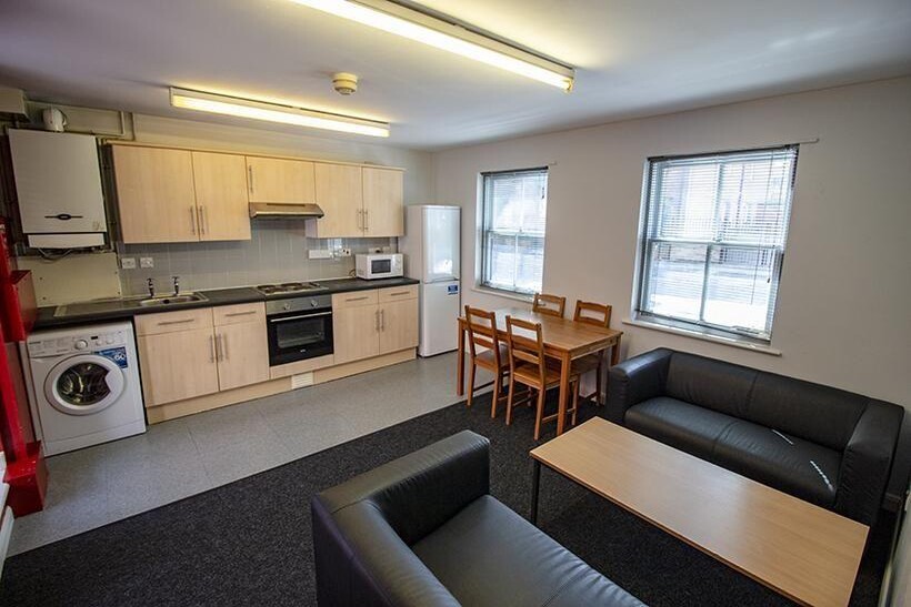 226a, North Sherwood Street... 4 bed flat to rent - £2,392 pcm (£552 pw)