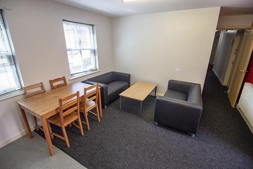 226a, North Sherwood Street... 4 bed flat to rent - £2,392 pcm (£552 pw)