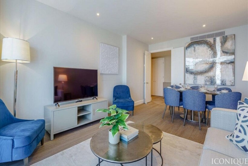 Westferry Circus, London, E14 8 2 bed apartment to rent - £4,247 pcm (£980 pw)