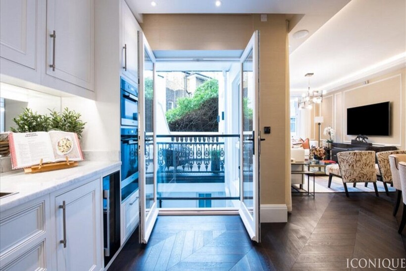 Prince Of Wales Terrace, London, W8 5 3 bed apartment to rent - £17,117 pcm (£3,950 pw)