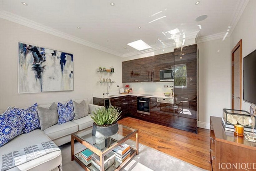 Kensington Gardens Square, London, W2 4 2 bed apartment to rent - £5,633 pcm (£1,300 pw)