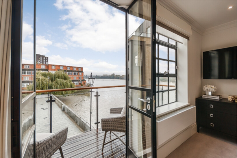 Rainville Road, London W6 3 bed apartment to rent - £8,385 pcm (£1,935 pw)