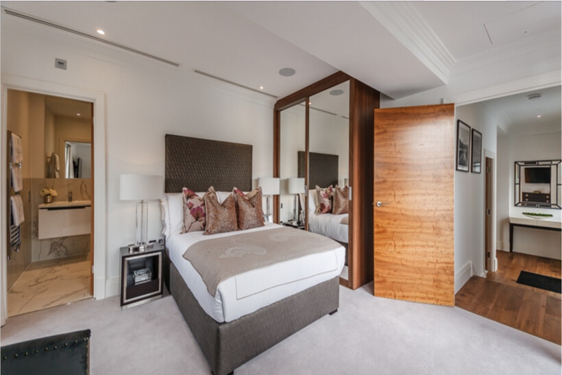 Rainville Road, London W6 3 bed apartment to rent - £8,385 pcm (£1,935 pw)