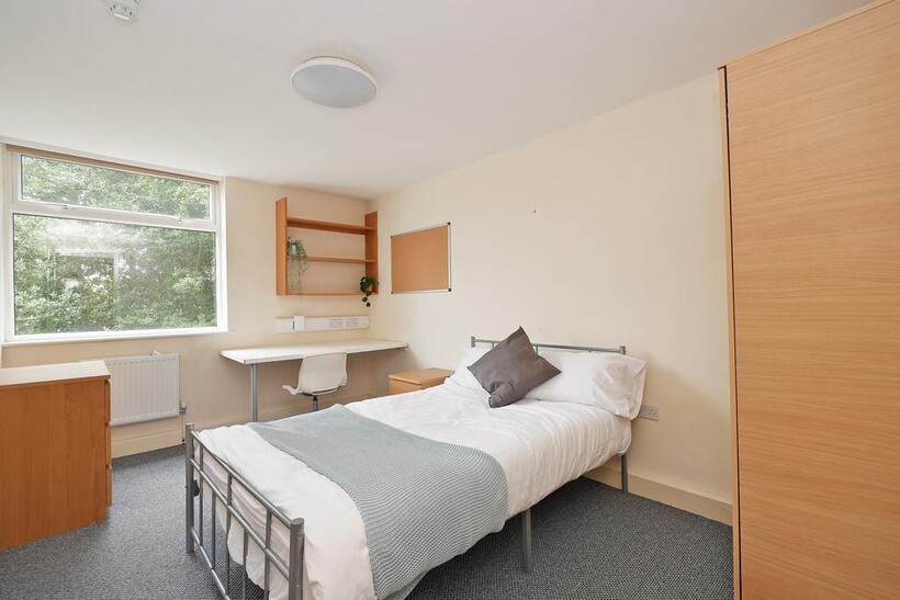 Plot Apartment 7, Broomgrove Three... 3 bed apartment to rent - £442 pcm (£102 pw)