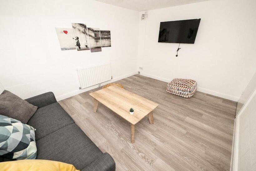 Birmingham B29 1 bed in a house share to rent - £565 pcm (£130 pw)