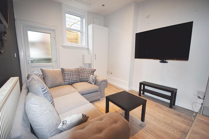 81a, Mansfield Road, Nottingham, NG1 3FN 7 bed maisonette to rent - £3,337 pcm (£770 pw)