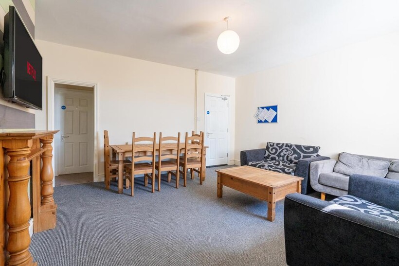 Victoria Terrace, Lincoln 4 bed terraced house to rent - £350 pcm (£81 pw)