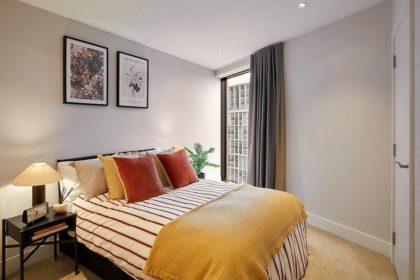 27 Patcham Terrace, London SW8 1 bed apartment to rent - £2,995 pcm (£691 pw)