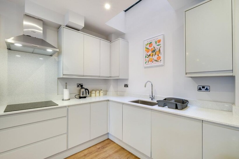 CR8 Purley Rise 36 5 bed terraced house to rent - £7,838 pcm (£1,809 pw)