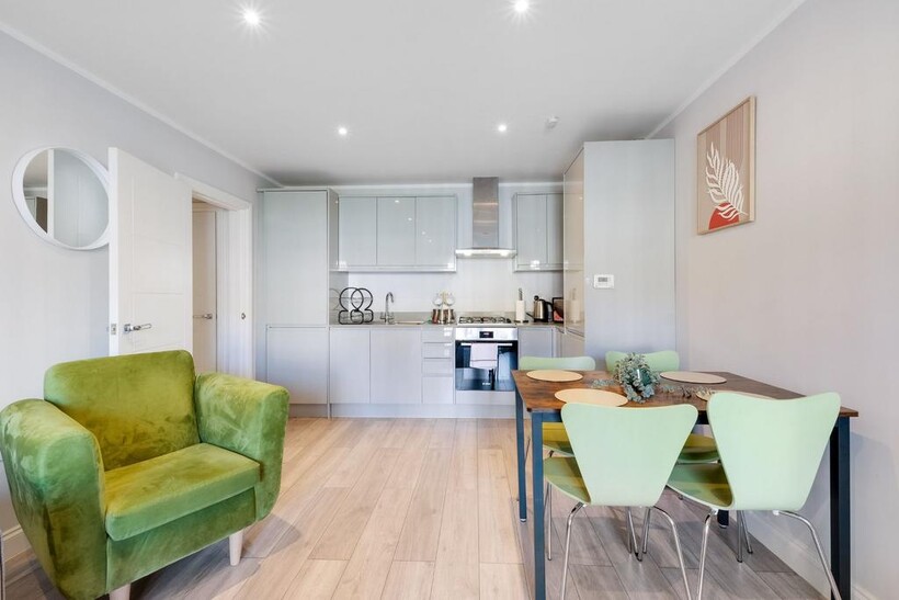 Flat,  West Wycombe Road, High Wycombe 2 bed apartment to rent - £3,990 pcm (£921 pw)