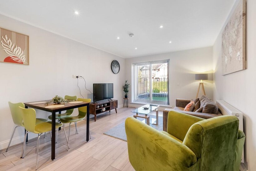 Flat,  West Wycombe Road, High Wycombe 2 bed apartment to rent - £3,990 pcm (£921 pw)