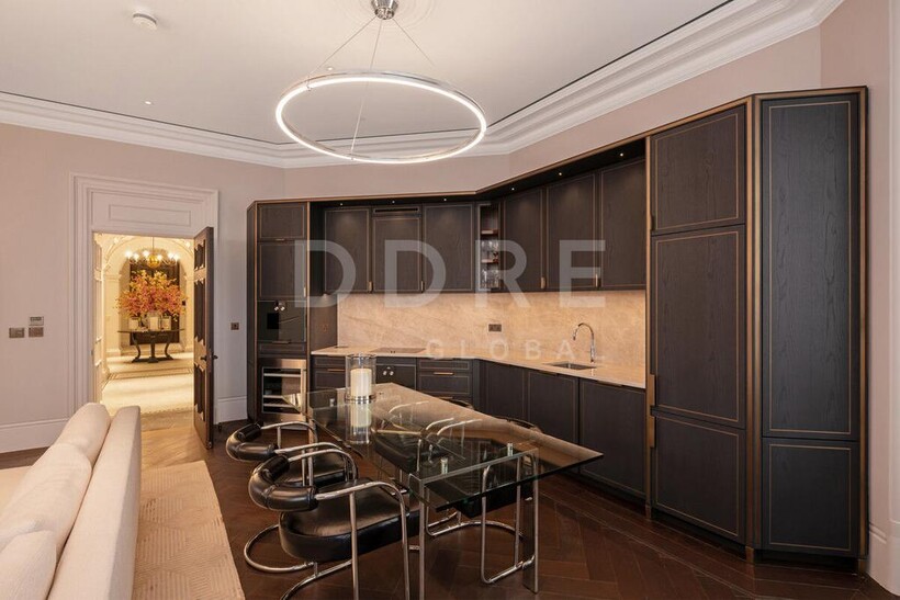 Horse Guards Avenue, London, SW1A 2 bed apartment to rent - £34,667 pcm (£8,000 pw)