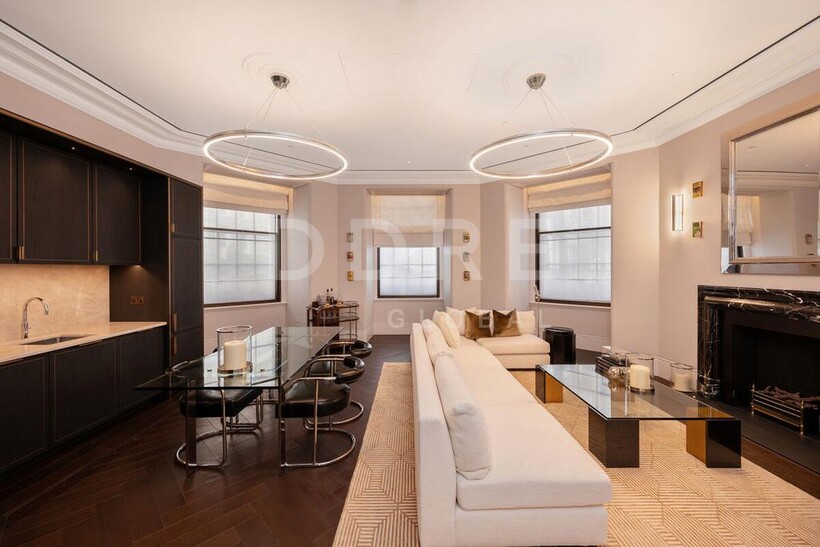 Horse Guards Avenue, London, SW1A 2 bed apartment to rent - £34,667 pcm (£8,000 pw)