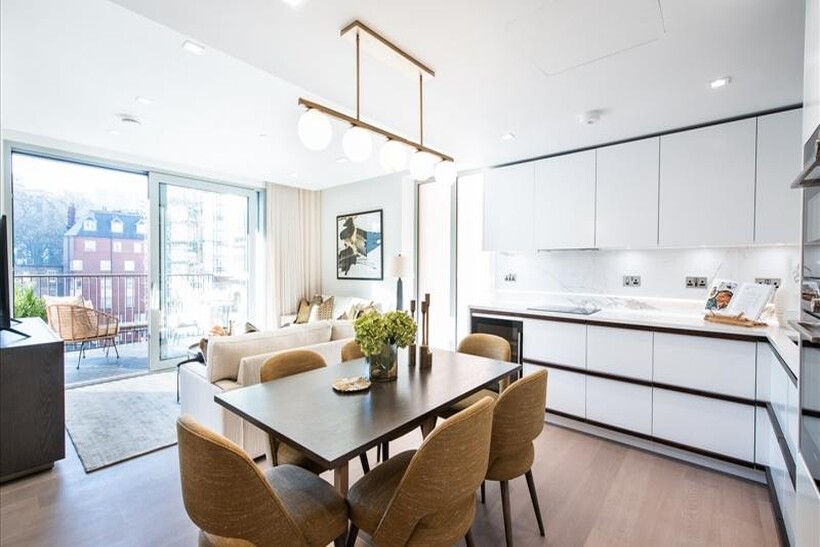 London W2 3 bed flat to rent - £8,667 pcm (£2,000 pw)