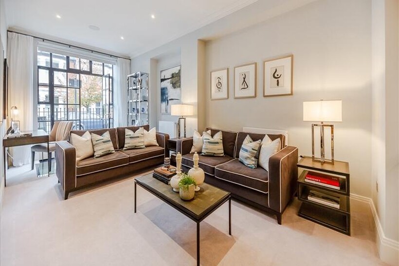 Rainville Road, London W6 2 bed flat to rent - £6,933 pcm (£1,600 pw)
