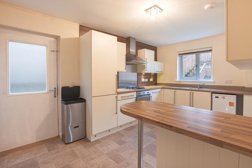 Kitchen Angle1